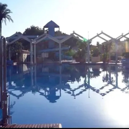 Aparthotel Benal 2*