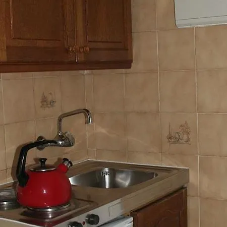 Benal Aparthotel 2*