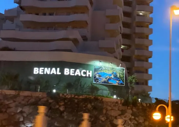 Benal Apartahotel