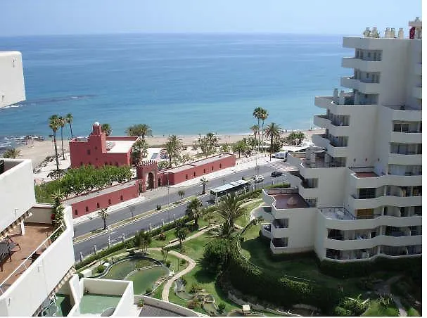 Benal Apartahotel