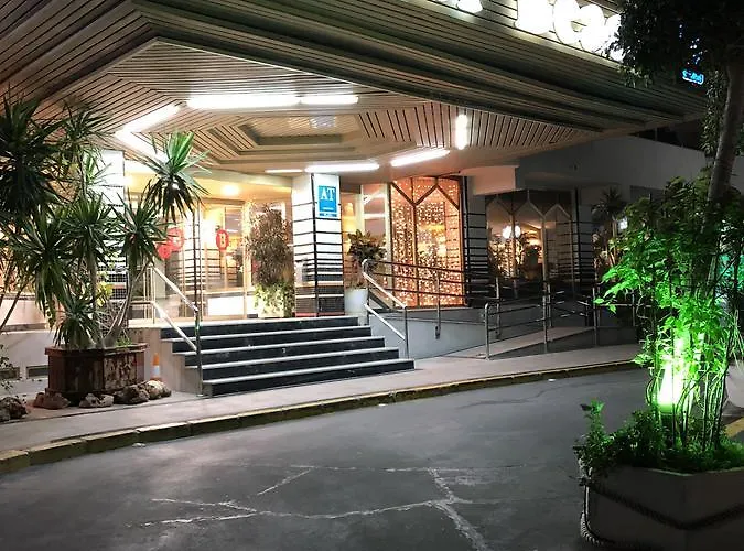 Benal Apartahotel 3*