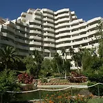 Aparthotel Benal 3*